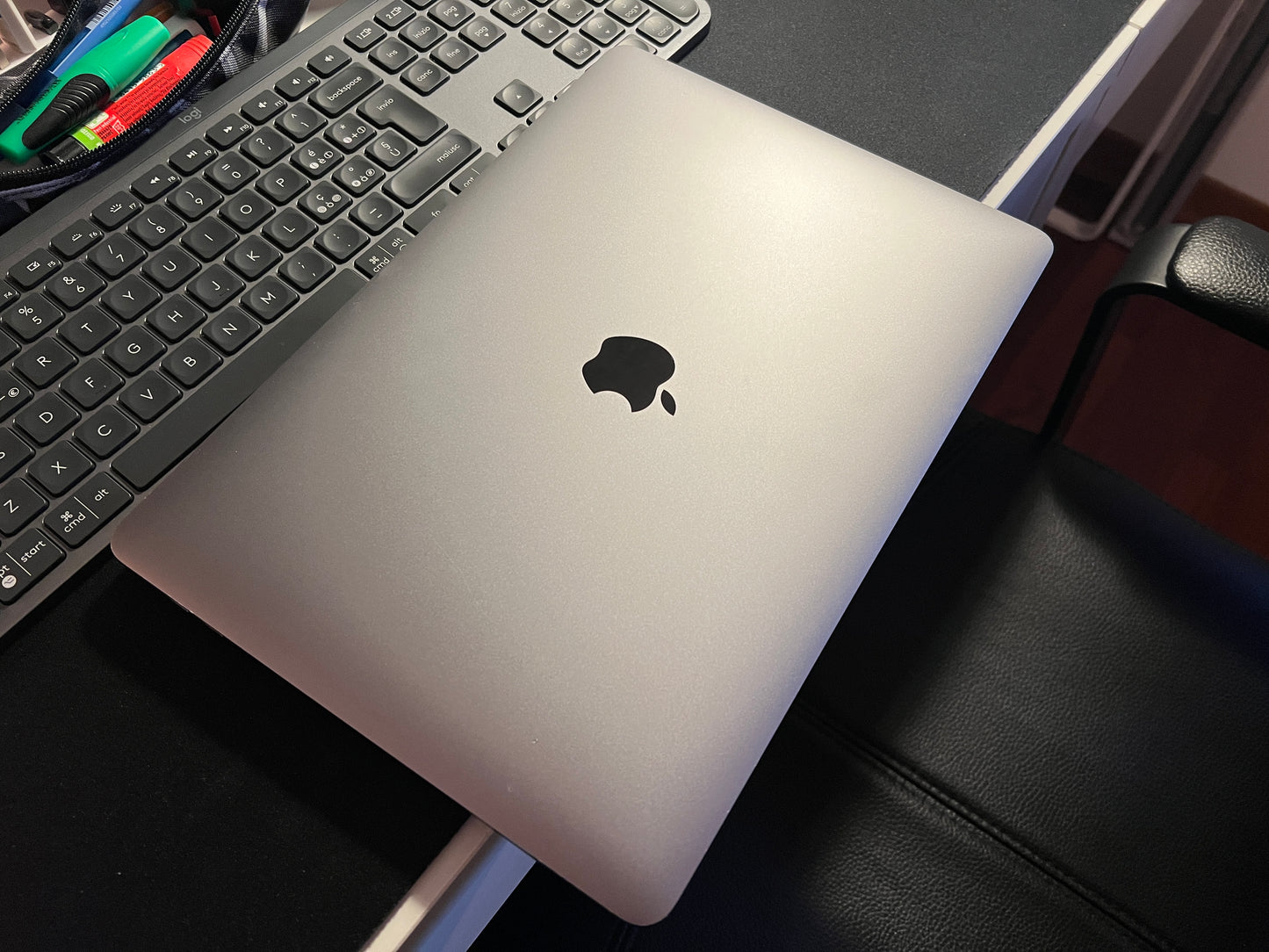 Apple MacBook PRO M2 256Gb + 8Gb RAM pari nuovo